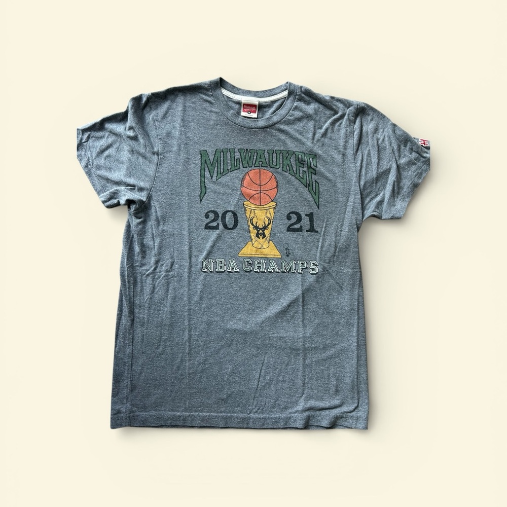 Homage Milwaukee Bucks championship T-shirt. - Picture 2 of 2